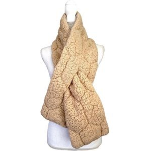 NWT INC Camel Tan Puffer Quilted Reversible Sherpa Slip Thru Scarf